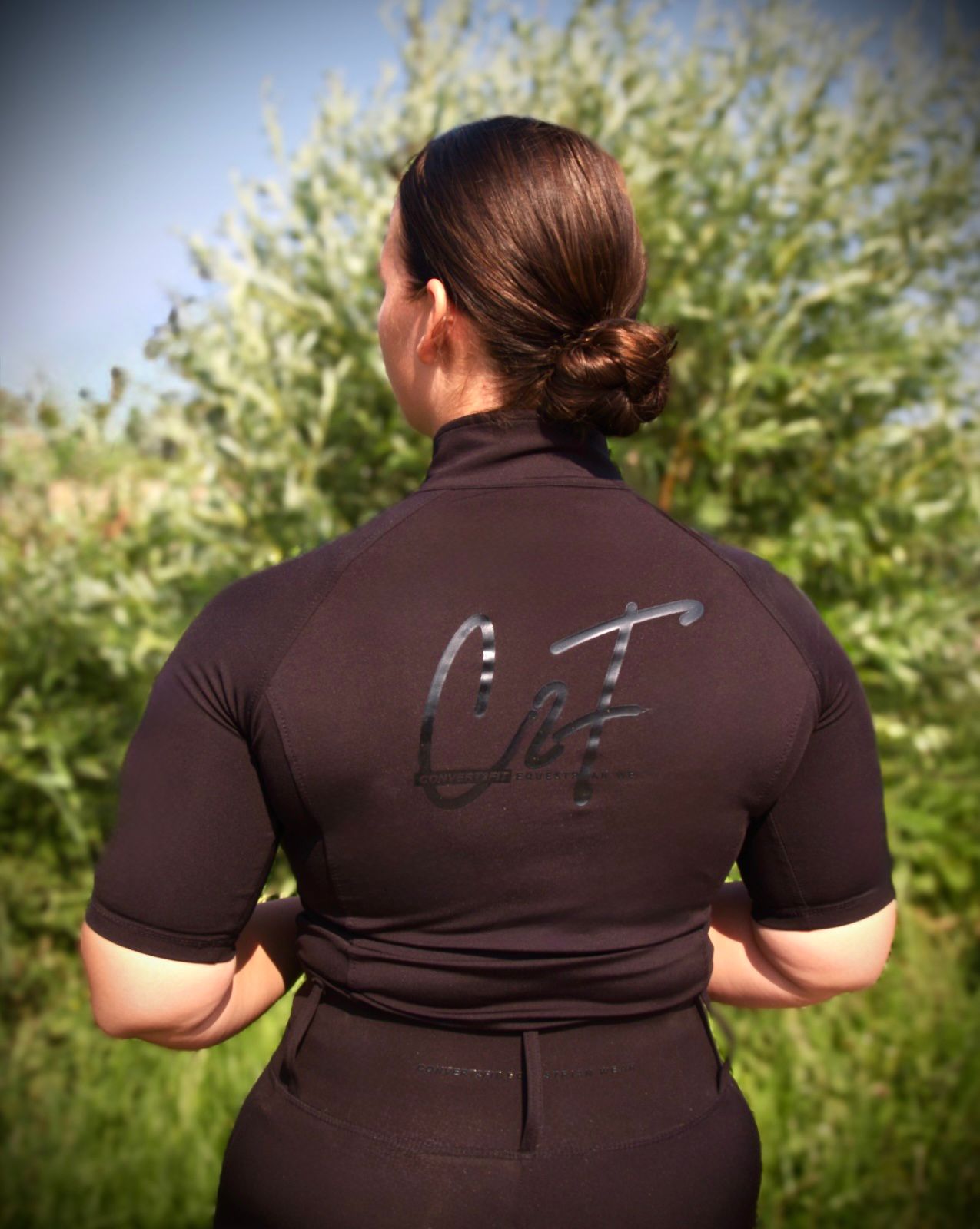 Noor Shortsleeve Zwart — Rijshirt met korte mouw