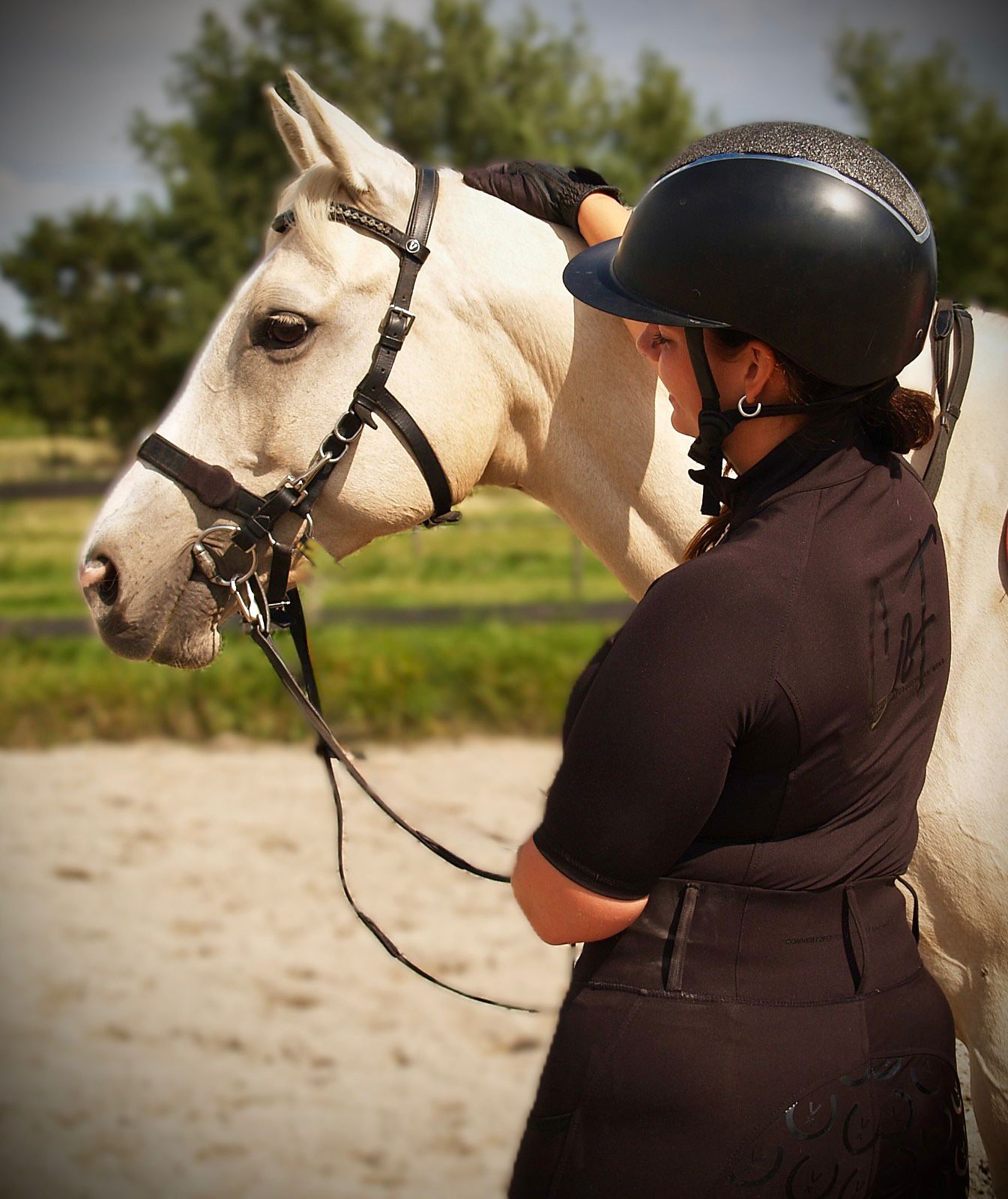 Noor Shortsleeve Zwart — Rijshirt met korte mouw