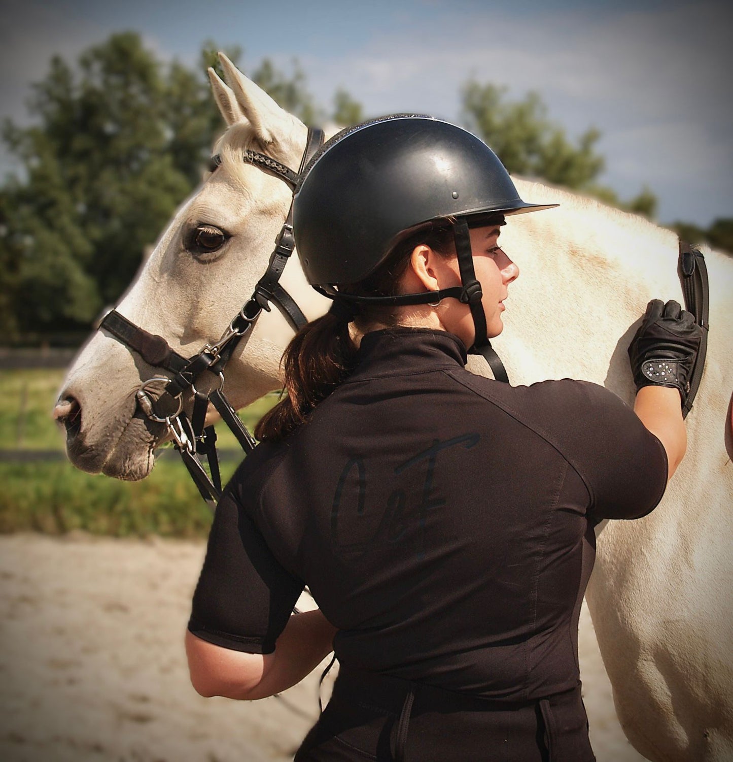 Noor Shortsleeve Zwart — Rijshirt met korte mouw